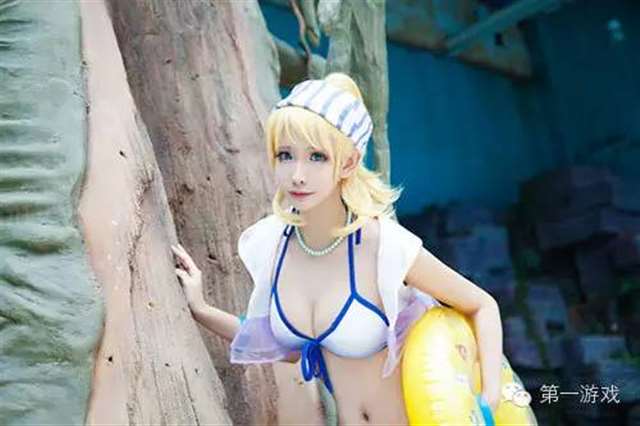 Cosplay《lovelive!》 绚濑绘里水着装COS赏