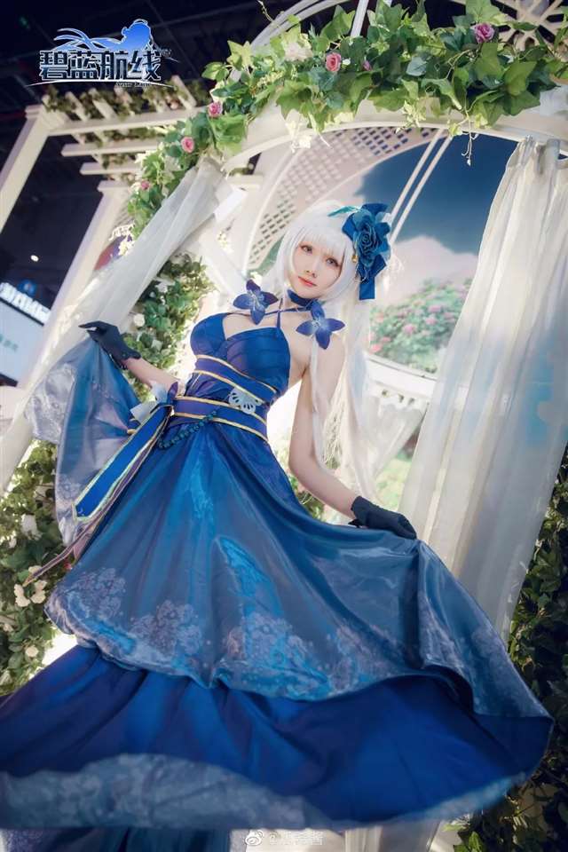 cosplay《碧蓝航线》光辉 小姐姐出镜：-@瓜希酱