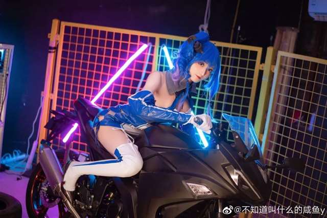 cos正片 Cos—《碧蓝航线》圣路易