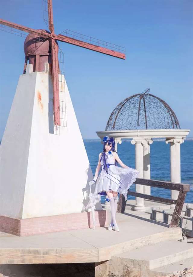 崩坏3》女武神芽衣cos 出境：淇淋兔