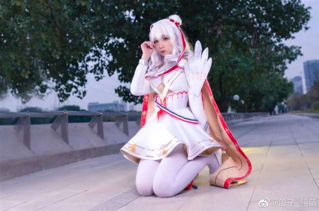 COS《碧蓝航线》恶毒的小姐姐 coser微博：焖焖碳-