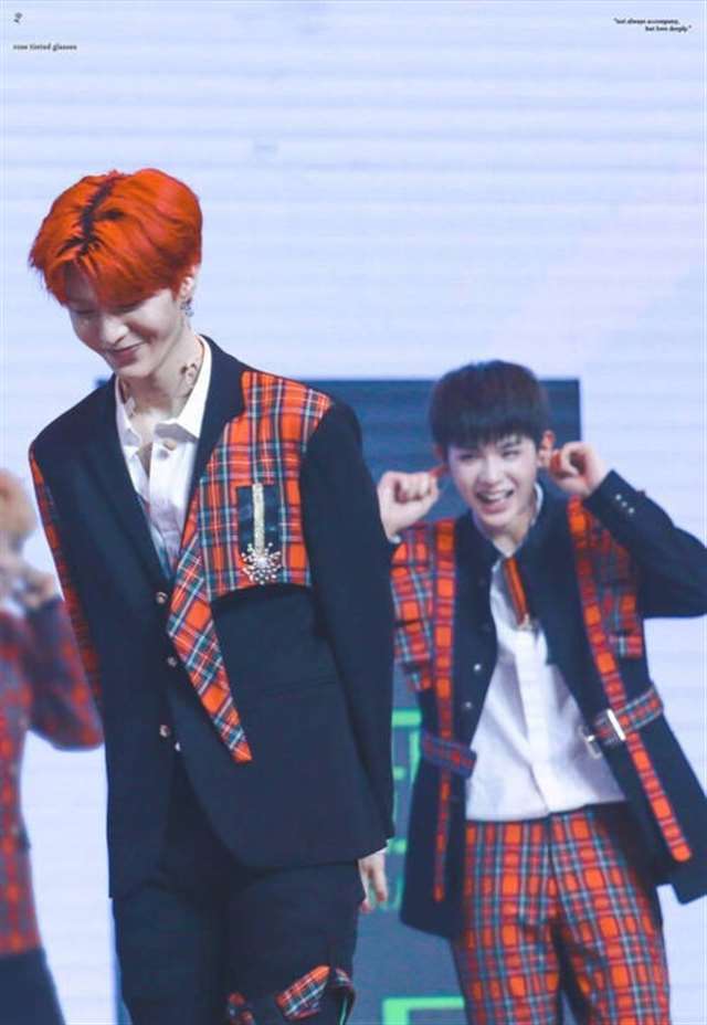 真人耽美BL漫画之皇权富贵厨房车文