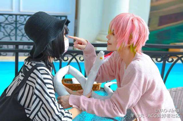 伊黑小芭内性转cos