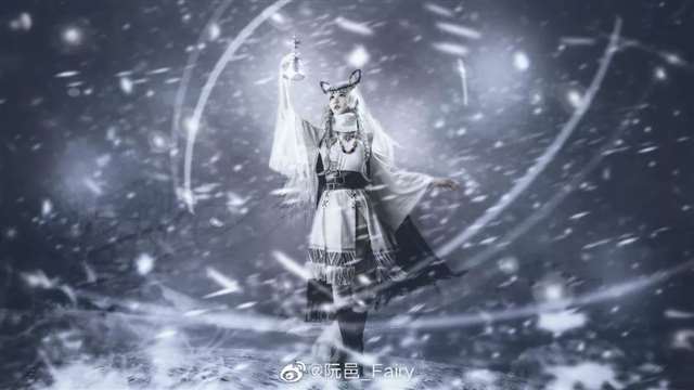 Cos—明日方舟 初雪, Akie秋绘