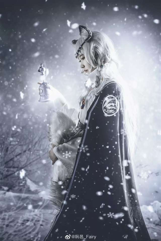 Cos—明日方舟 初雪, Akie秋绘