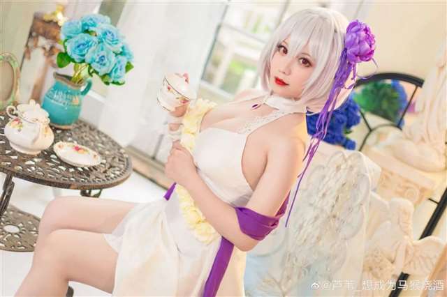 cosplay《碧蓝航线》天狼星小姐姐出镜：-@芦苇_想成为马猴烧酒