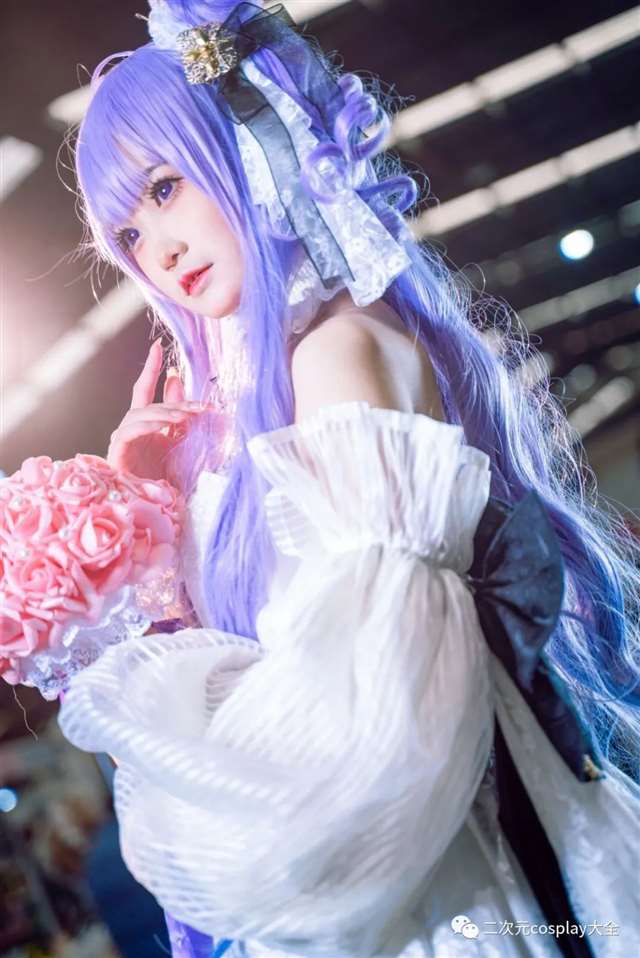 《碧蓝航线》独角兽的cosplay 原po微博：呆头熊阿