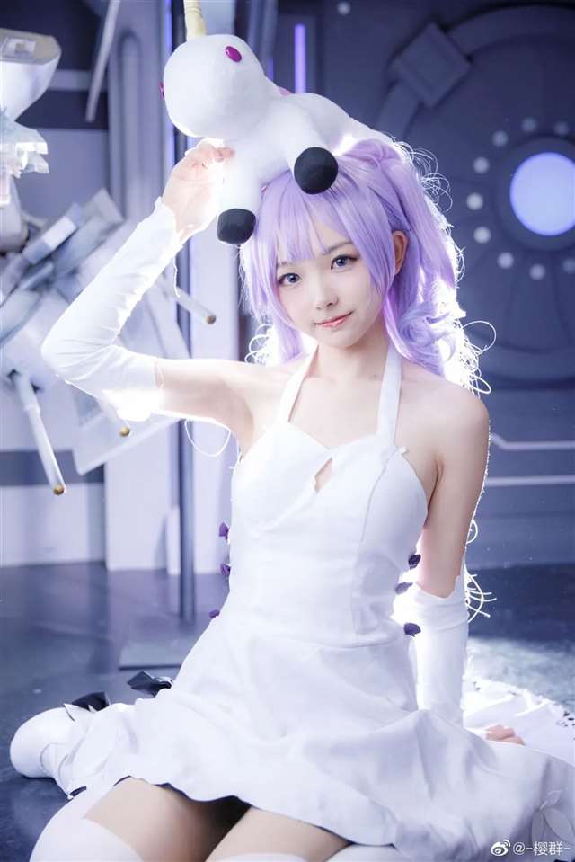  小姐姐cn：@-樱群Cos—《碧蓝航线》独角兽