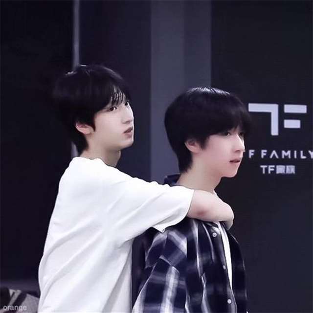 真人耽美腐漫之严浩翔x贺峻霖插writeasabo