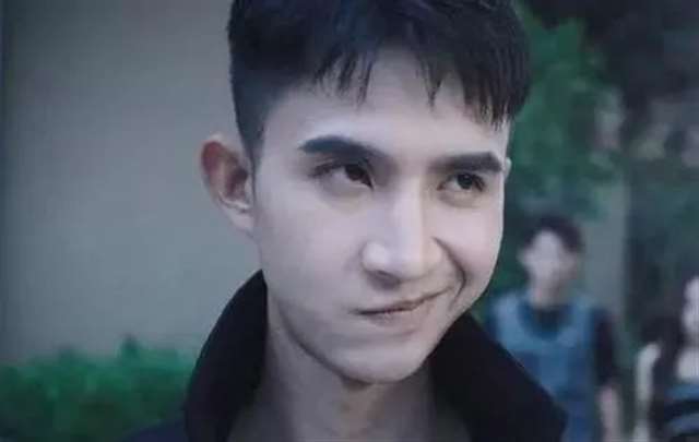 《魔王学院的不适格者》