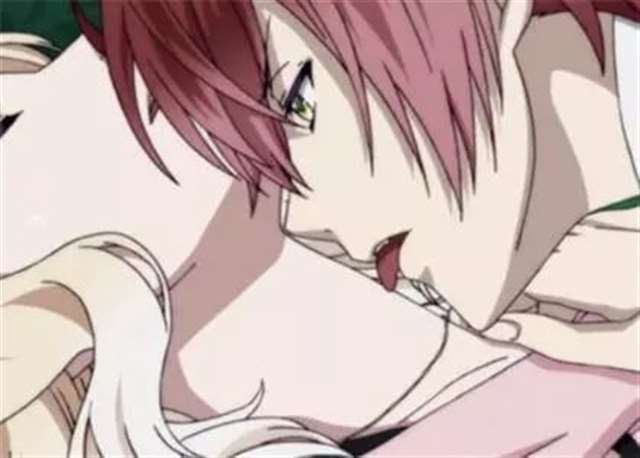 《魔鬼恋人》吸血鬼美男们吸食女主血液时的羞耻小画面