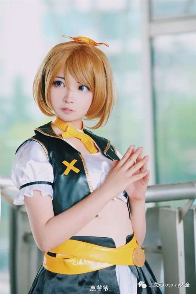 coser@惠爷爷_给我们带来了《Love Live!》小泉花阳cos