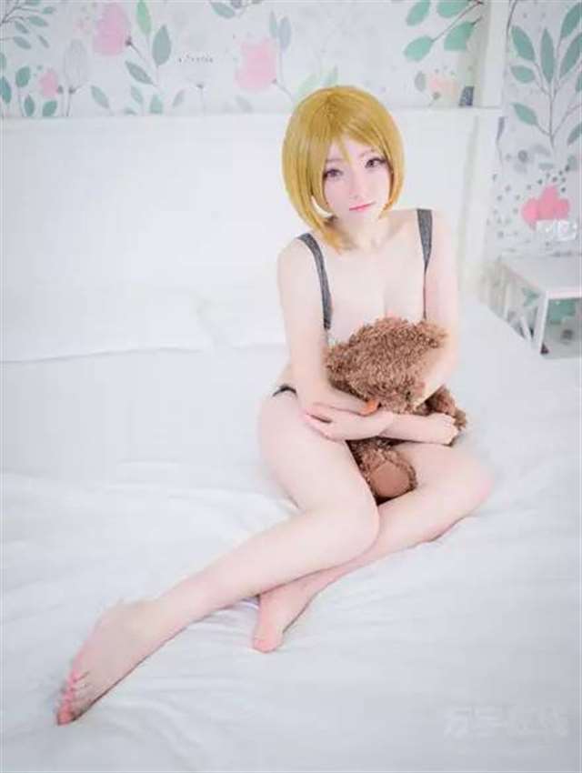 coser：雪晴Astra-小泉花阳内衣福利cos作品
