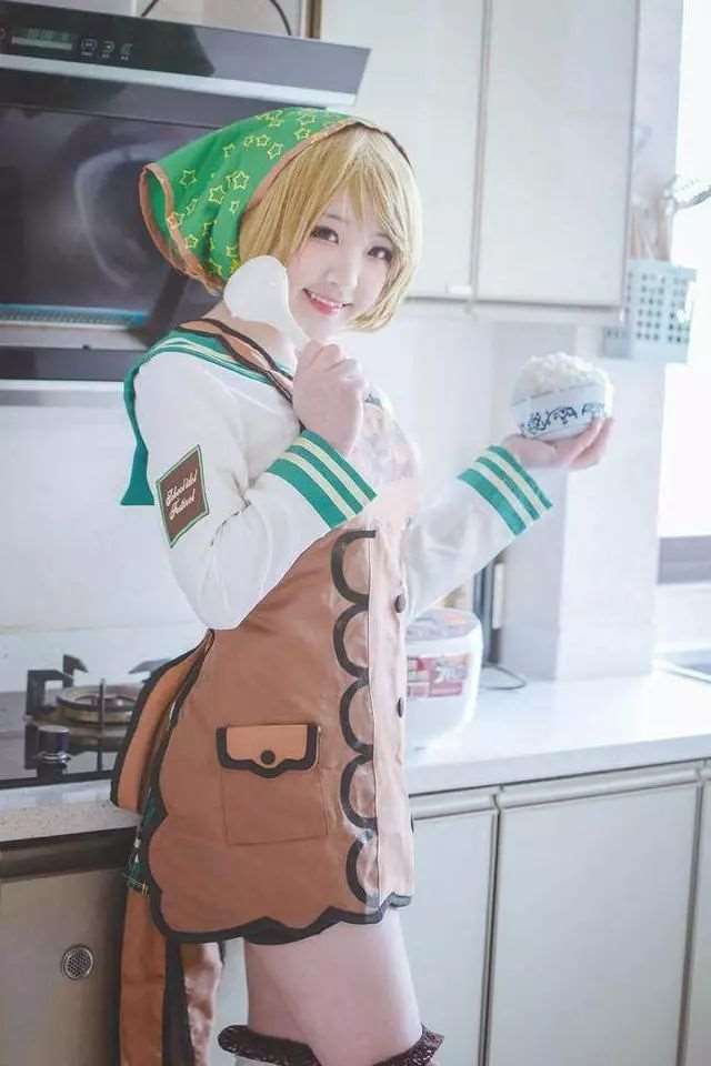 《小泉花阳厨娘》COS  CN: 扑扑肉圆者