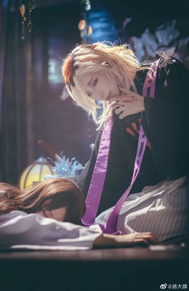 《鬼灭之刃》童磨cos