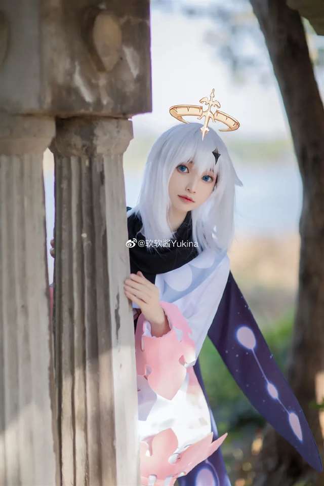 Cos—《原神》派蒙 小姐姐cn：软软酱Yukina