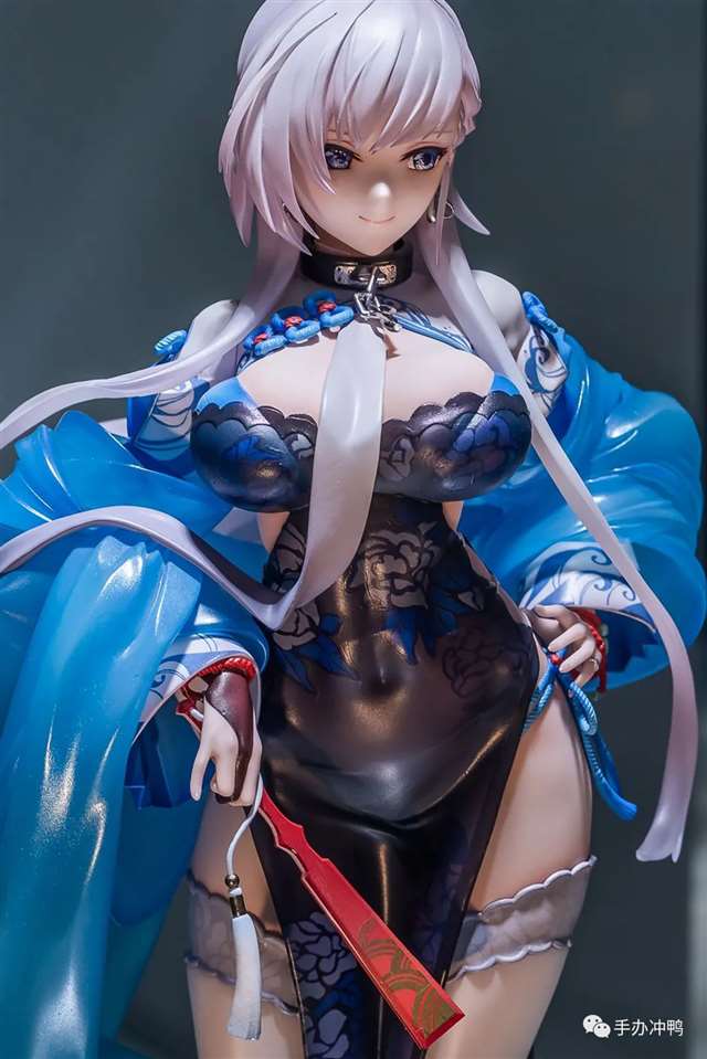 《碧蓝航线》旗袍贝尔法斯特ver大腿露肉饱满多汁