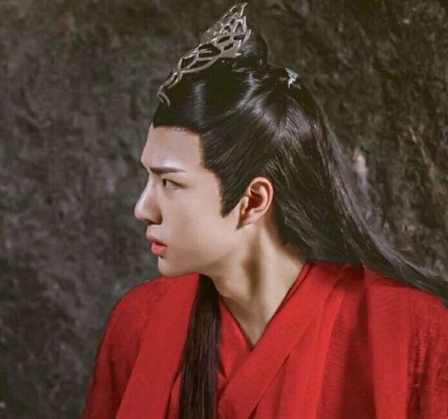 耽美腐漫之战山为王番外肖战强攻