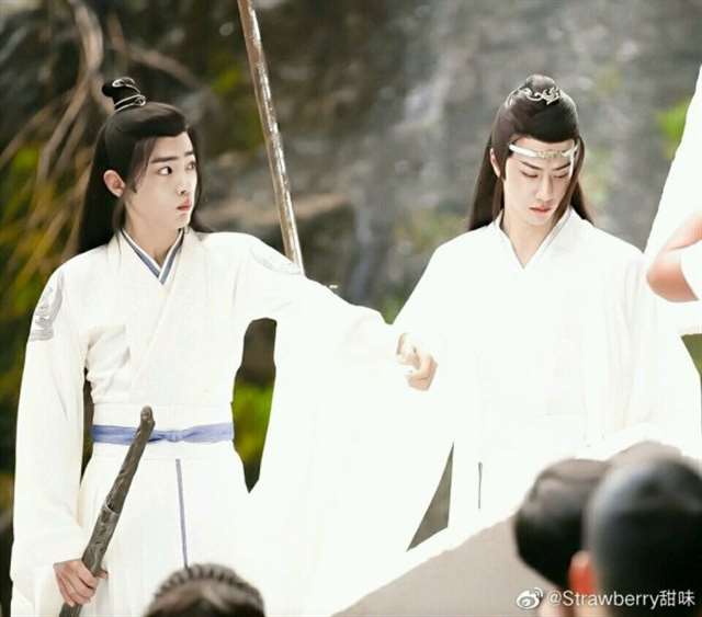 耽美腐漫之战山为王番外肖战强攻