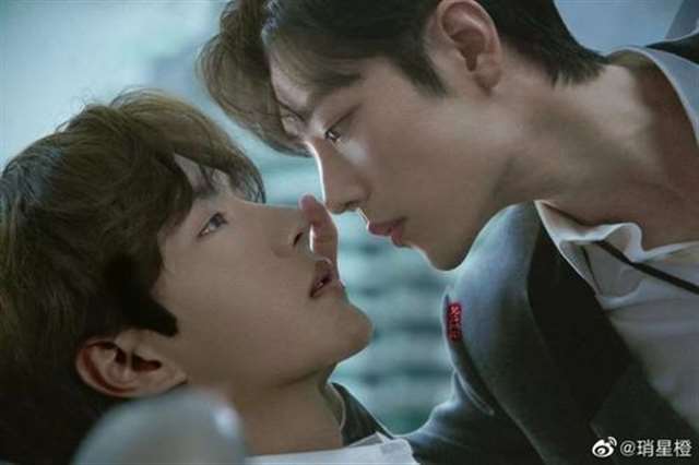 耽美腐漫之战山为王番外肖战强攻