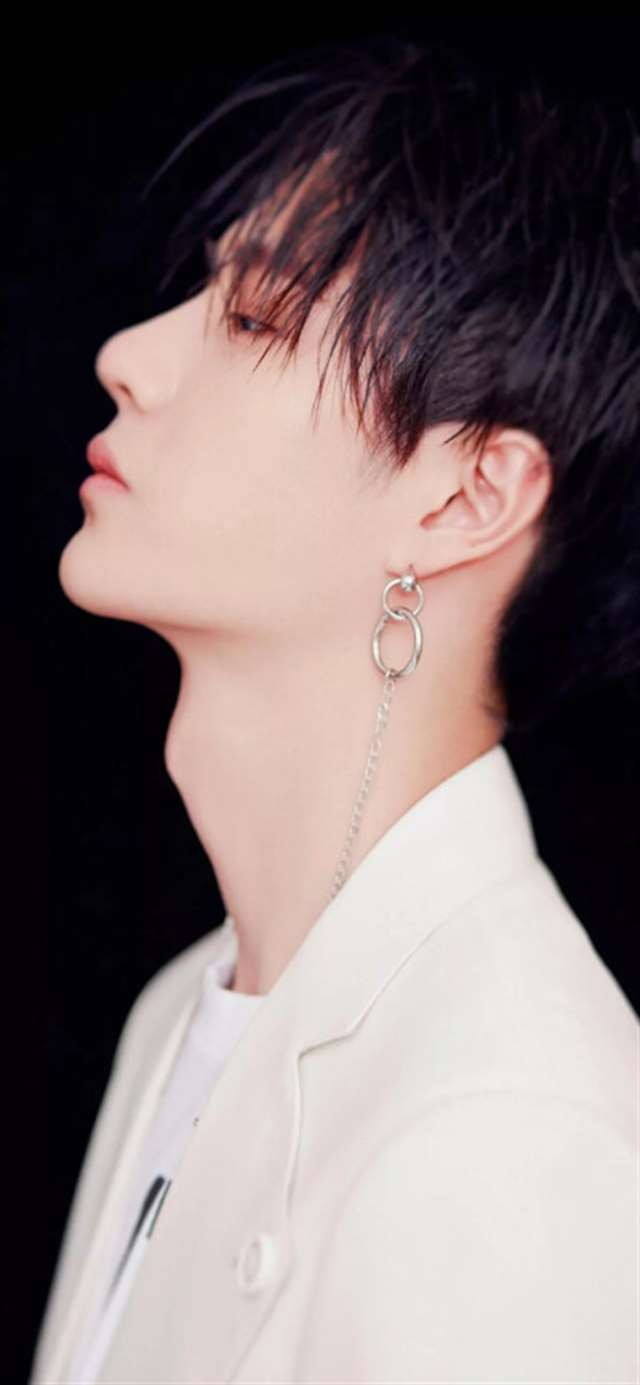 耽美腐漫之战山为王一博敏感点