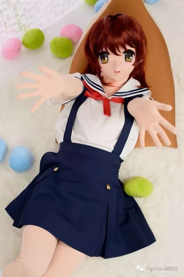 《CLANNAD》古河渚坐在公园长椅上