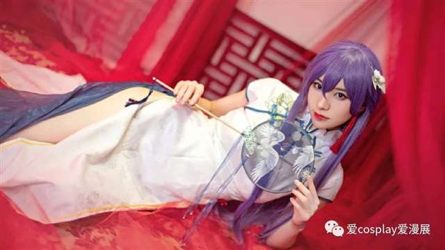 VOCALOID中的虚拟歌手墨清弦 cos