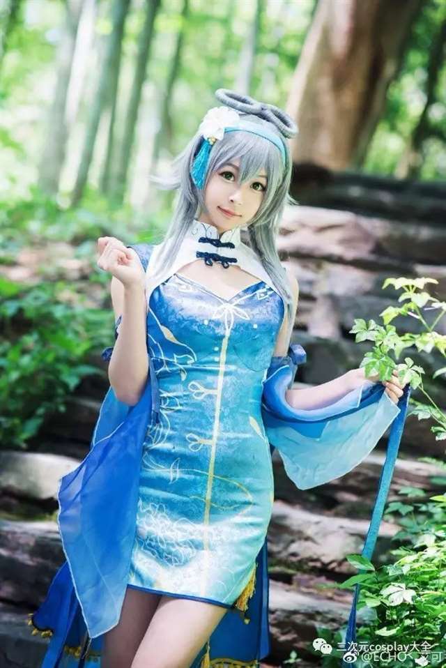 洛天依乐正绫cos同人