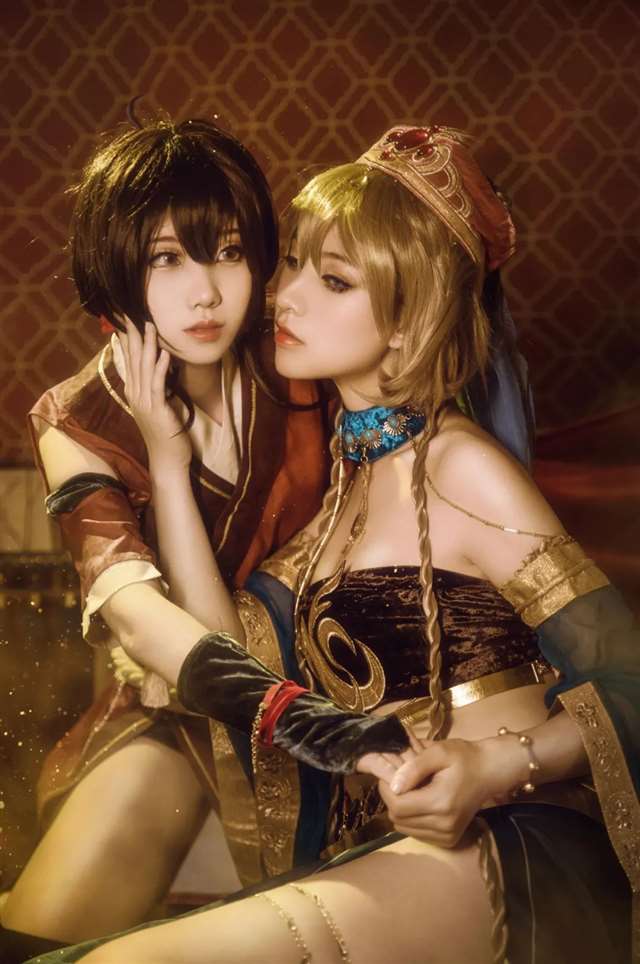 洛天依乐正绫cosplay,CN：冥戏_CatN