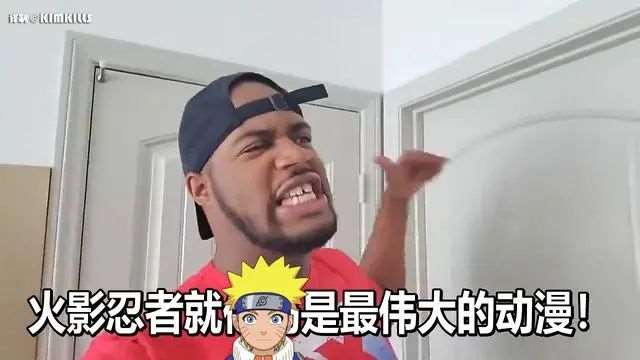 一个外国小哥一人分饰多角，演绎了不用动漫作品