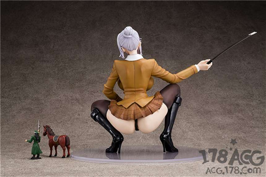 监狱学园 白木芽衣子臀压!鞭打!