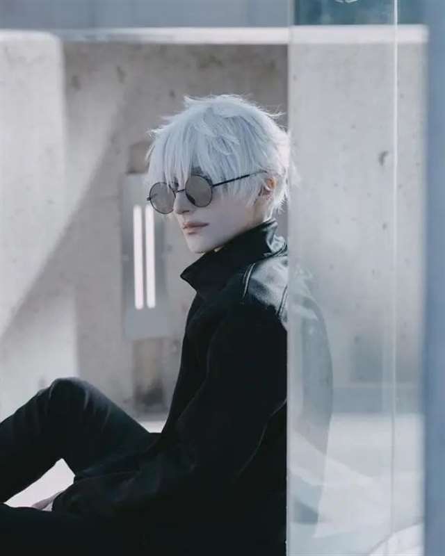 有时候，还原一个动漫男神最像的coser不一定是男生