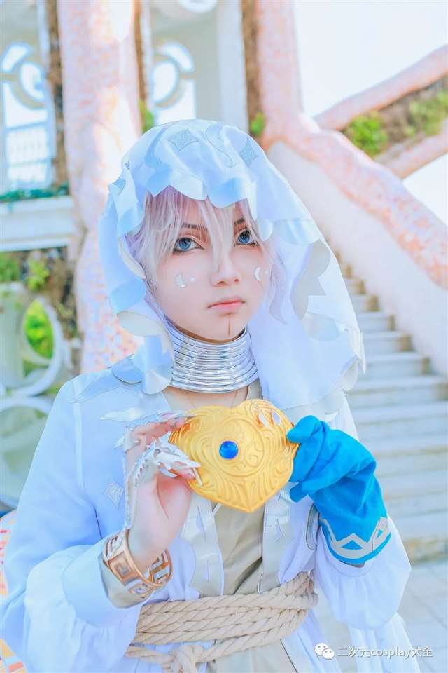 《第五人格》先知月相cos,先知：柳柒