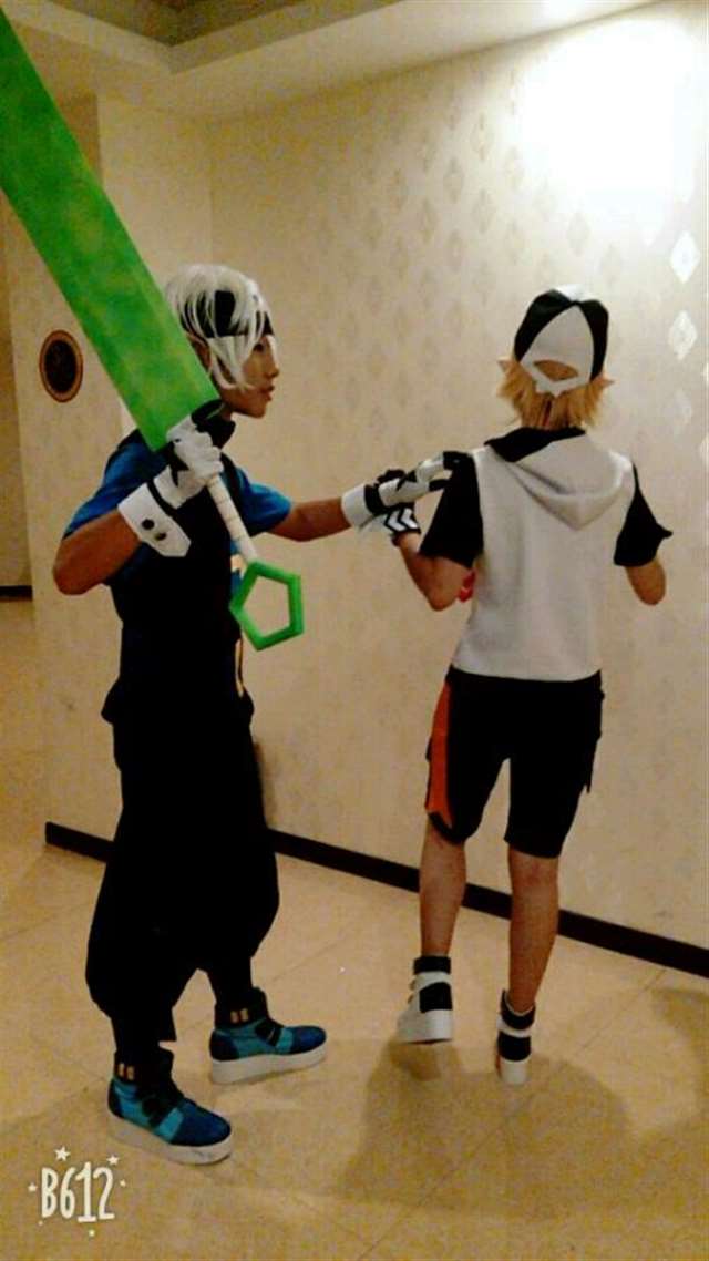 凹凸世界格瑞吃金的牛奶