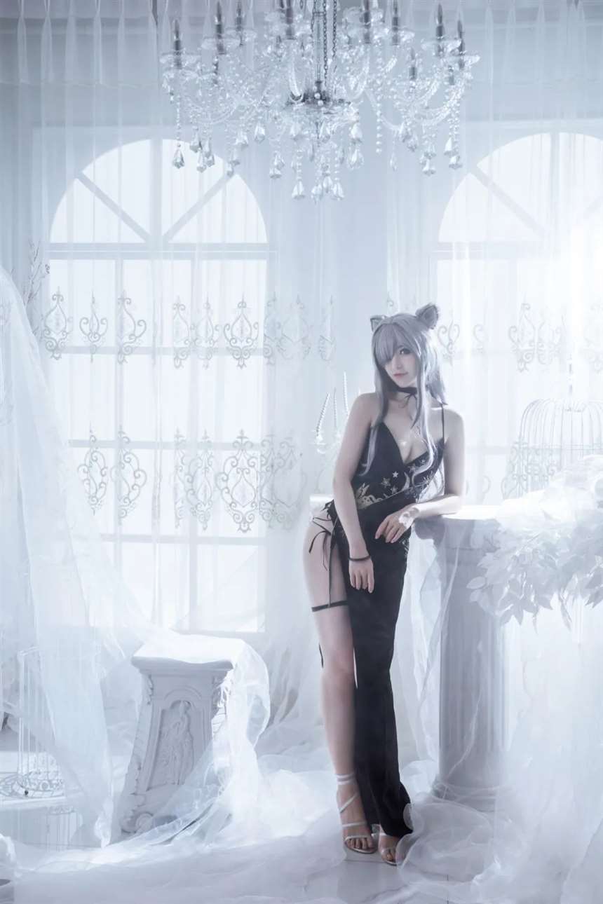 <明日方舟》黑 cos coser微博：冥戏_CatN