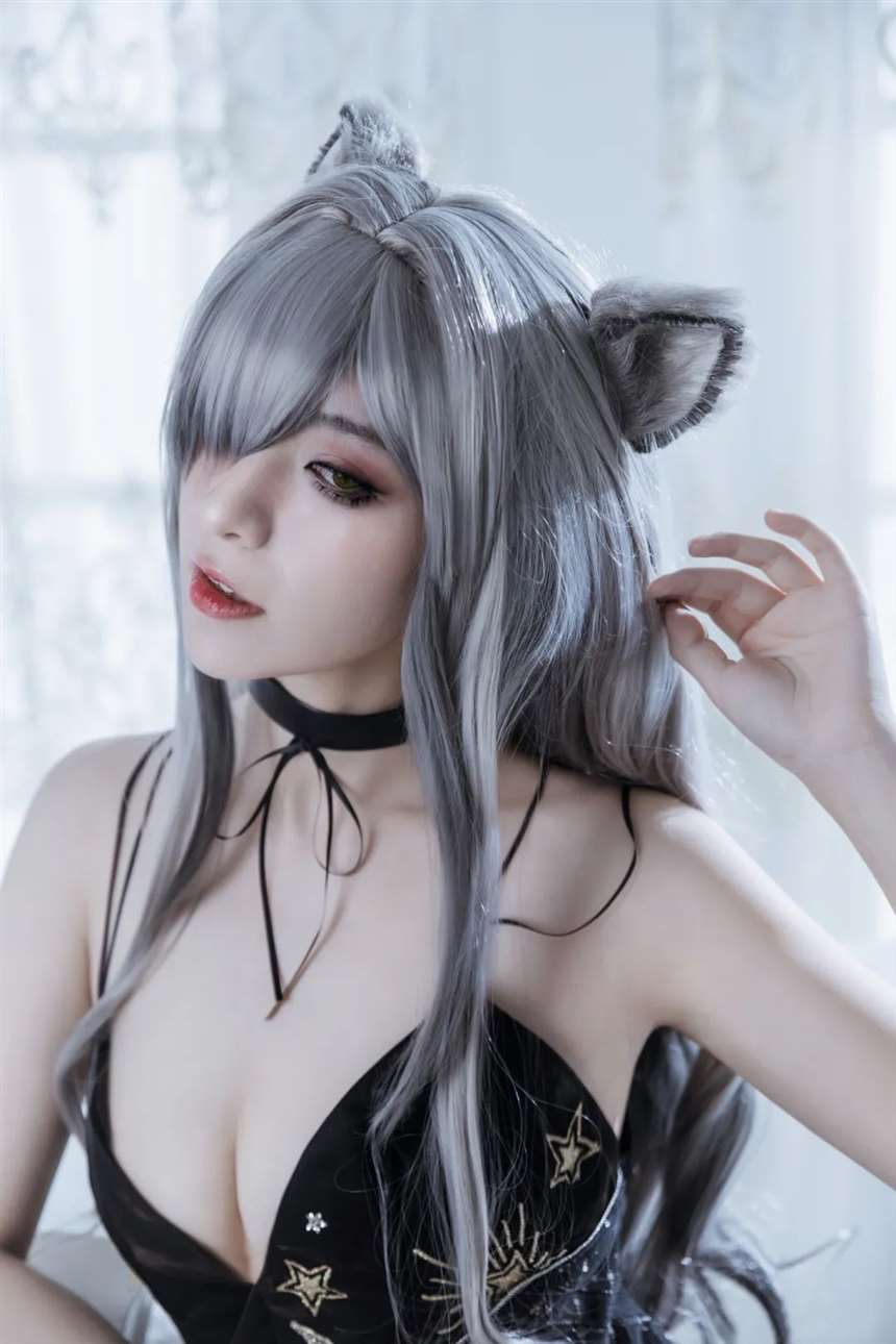 <明日方舟》黑 cos coser微博：冥戏_CatN