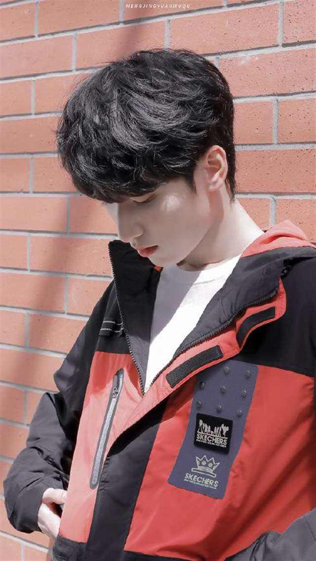 耽美腐漫文之宋亚轩女装撩刘耀文