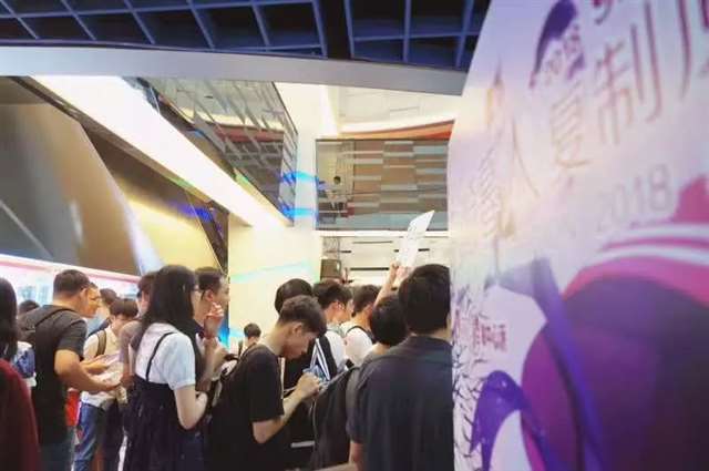 超人气画师深崎暮人老师