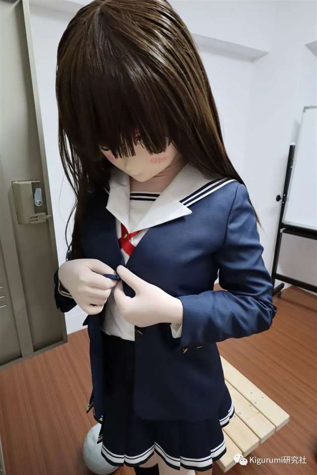 台湾的萌新Kiger加藤惠更衣过程图 胖次和罩罩都是粉色的啊