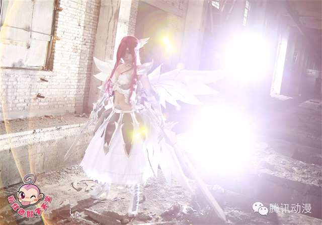 《妖精的尾巴》艾露莎COS CN：粉猴-二重线ll子桑