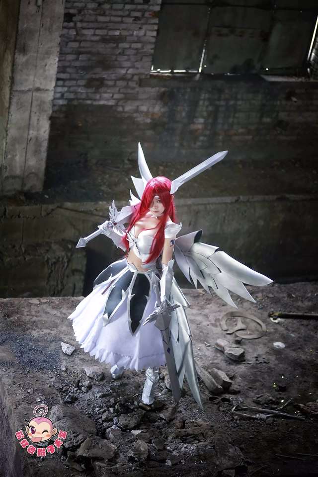 《妖精的尾巴》艾露莎COS CN：粉猴-二重线ll子桑