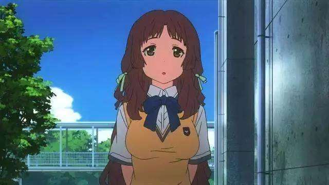 为什么这些动漫妹子总是裸着睡?