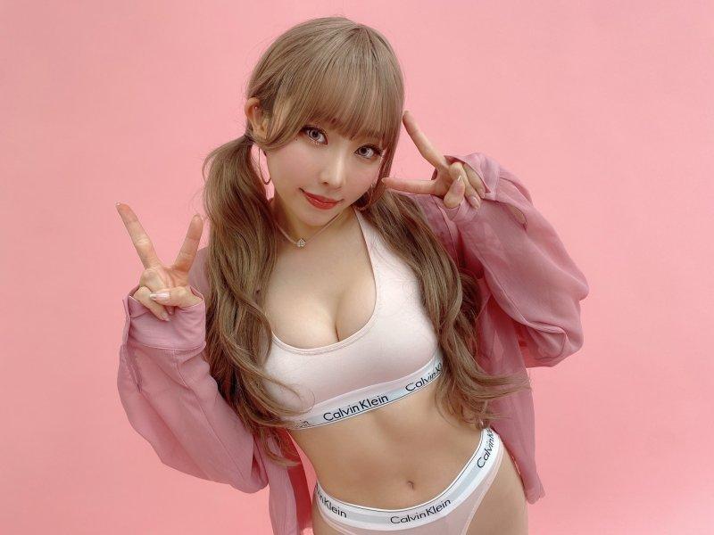 COS正片/11区萌妹COSER《林弥(rinyan)》美图集 事业线 白嫩美腿太养眼！