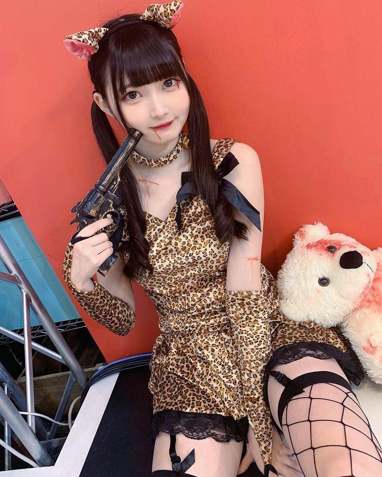 COS正片/岛国萌妹子《片冈未优》美图写真集 清纯的脸庞娇嫩无瑕！