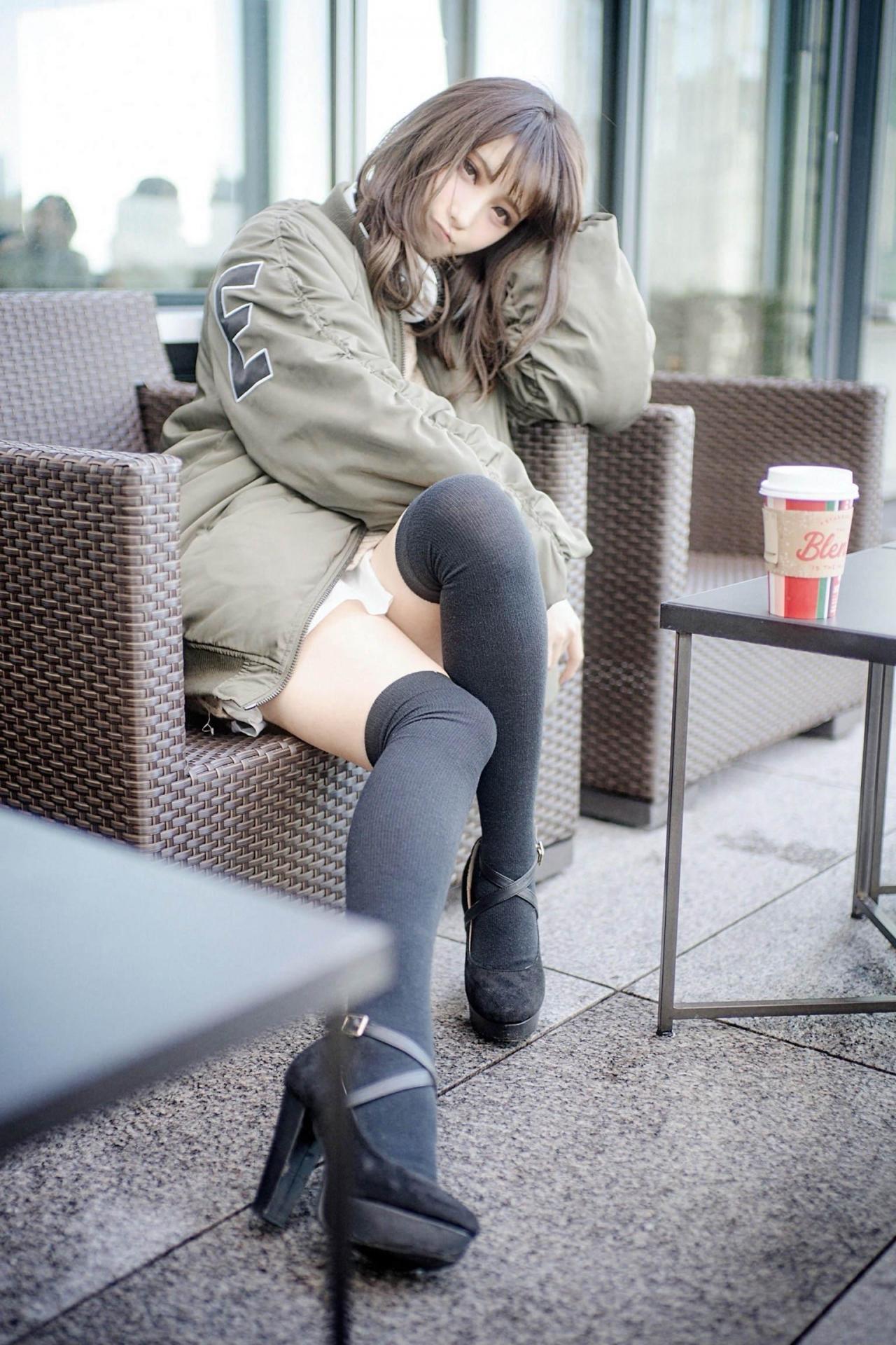 COS正片/日本社交网络特别节日「绝对领域日（いいニーハイの日）」精选集