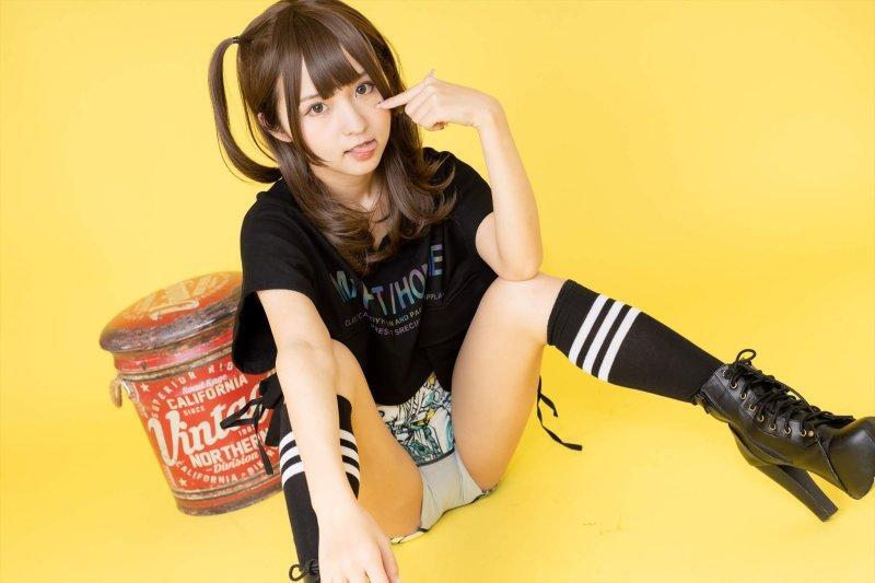 COS正片/岛国美女模特《あんにゅい》美照 身材曼妙肌肤嫩白！