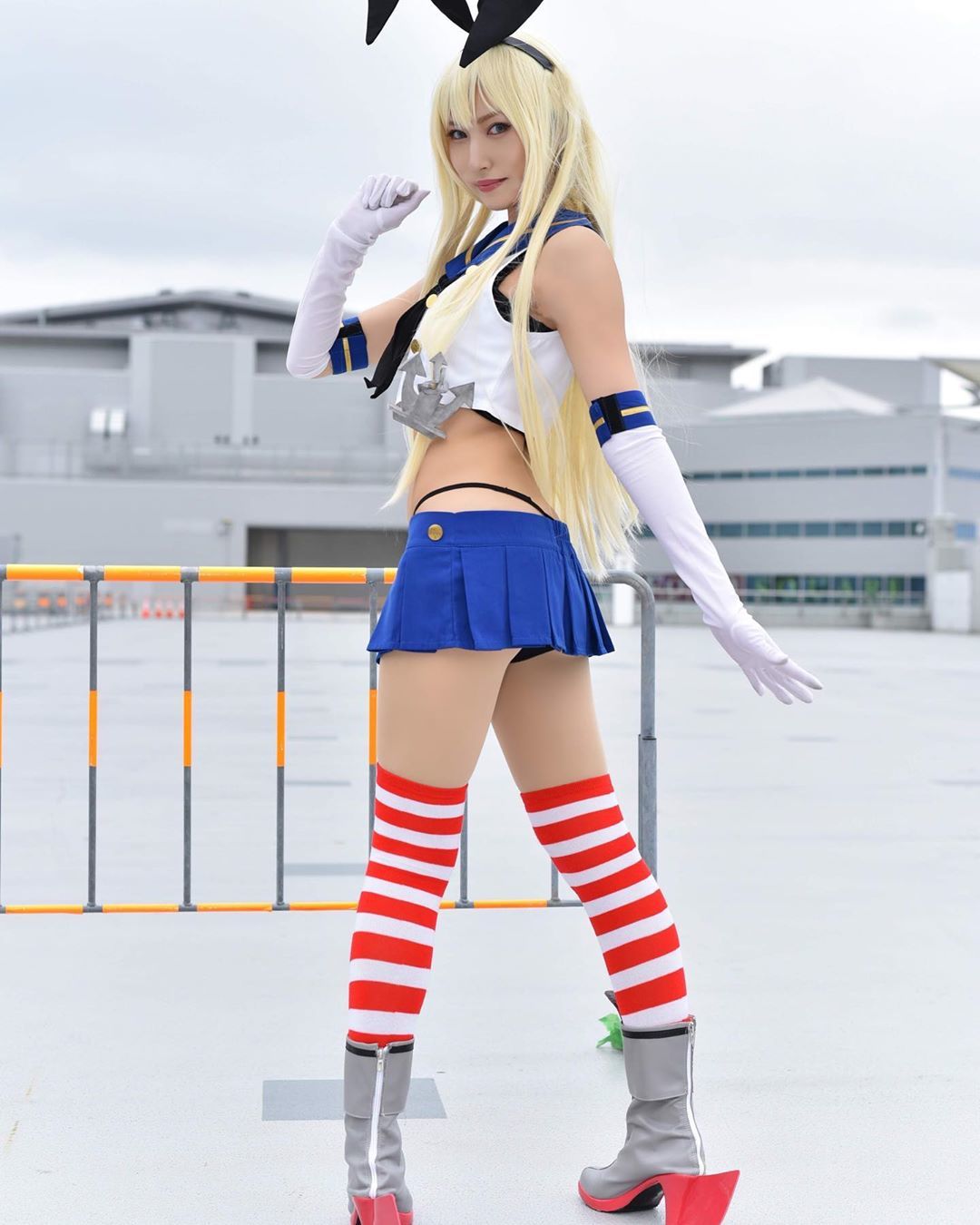 COS正片/日本御姐COSERしゃけいくら美图集 身材非常养眼