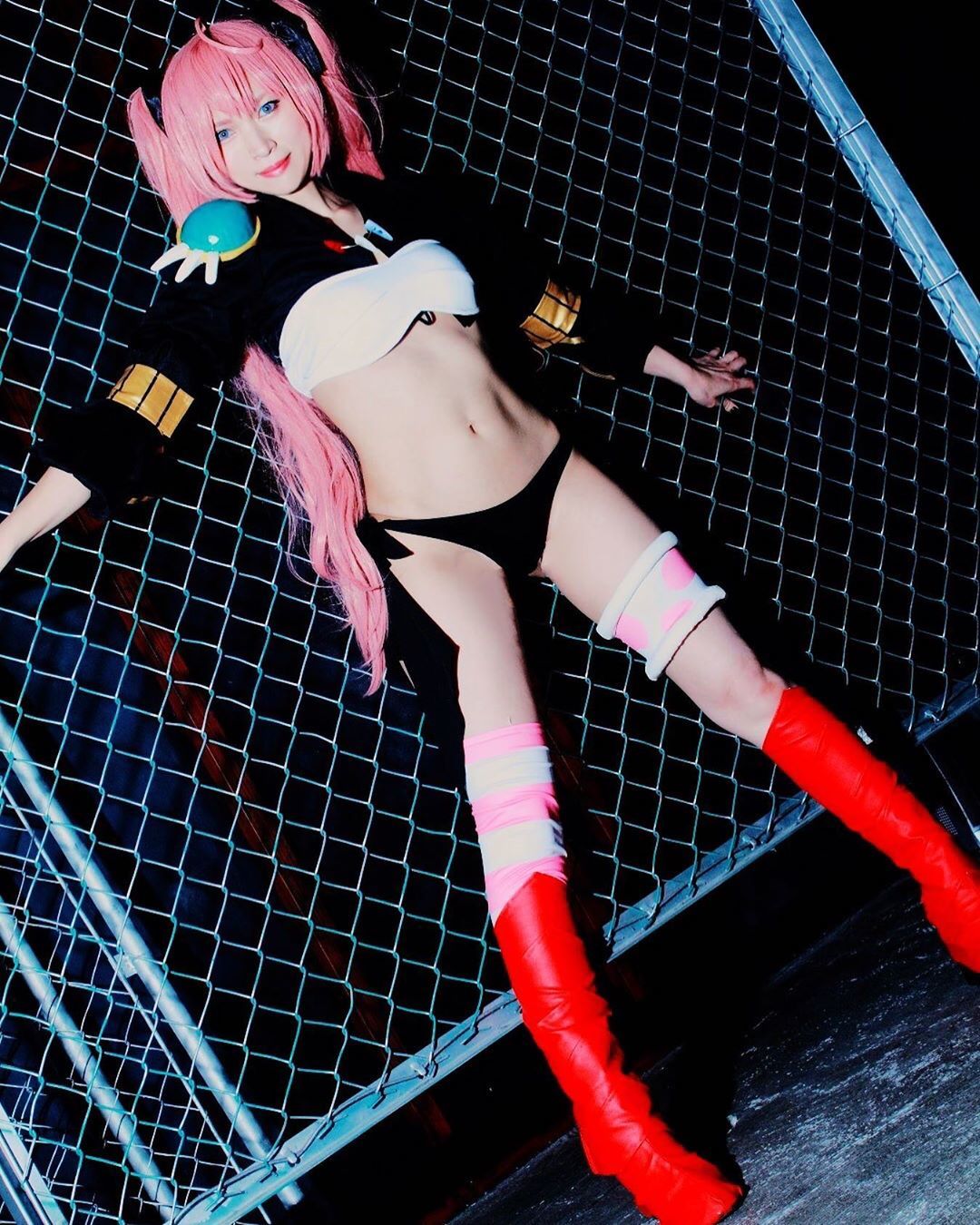 COS正片/日本御姐COSERしゃけいくら美图集 身材非常养眼