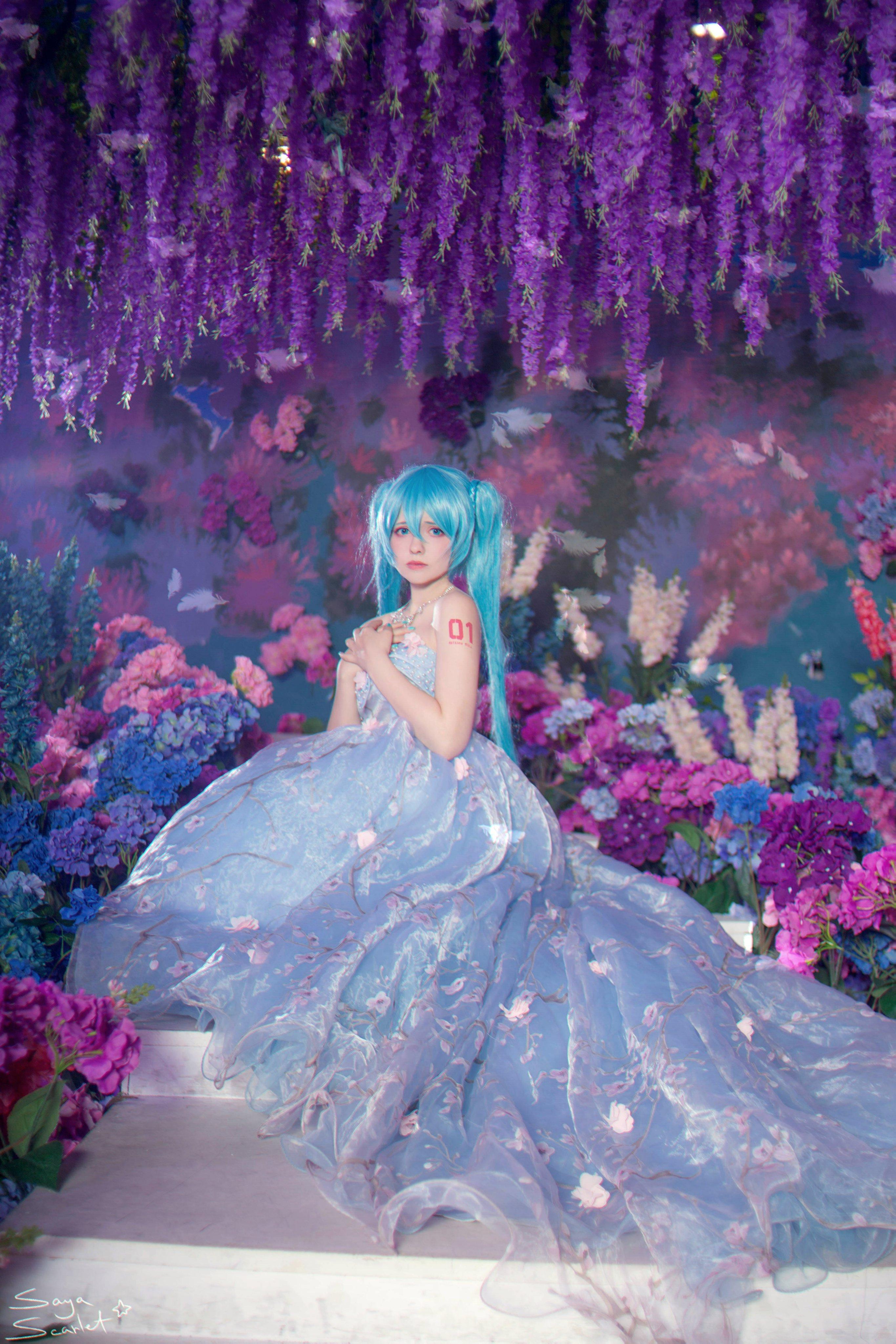 COS正片/俄罗斯萌妹《Saya Scarlet》超大份 初音ミク精选集！