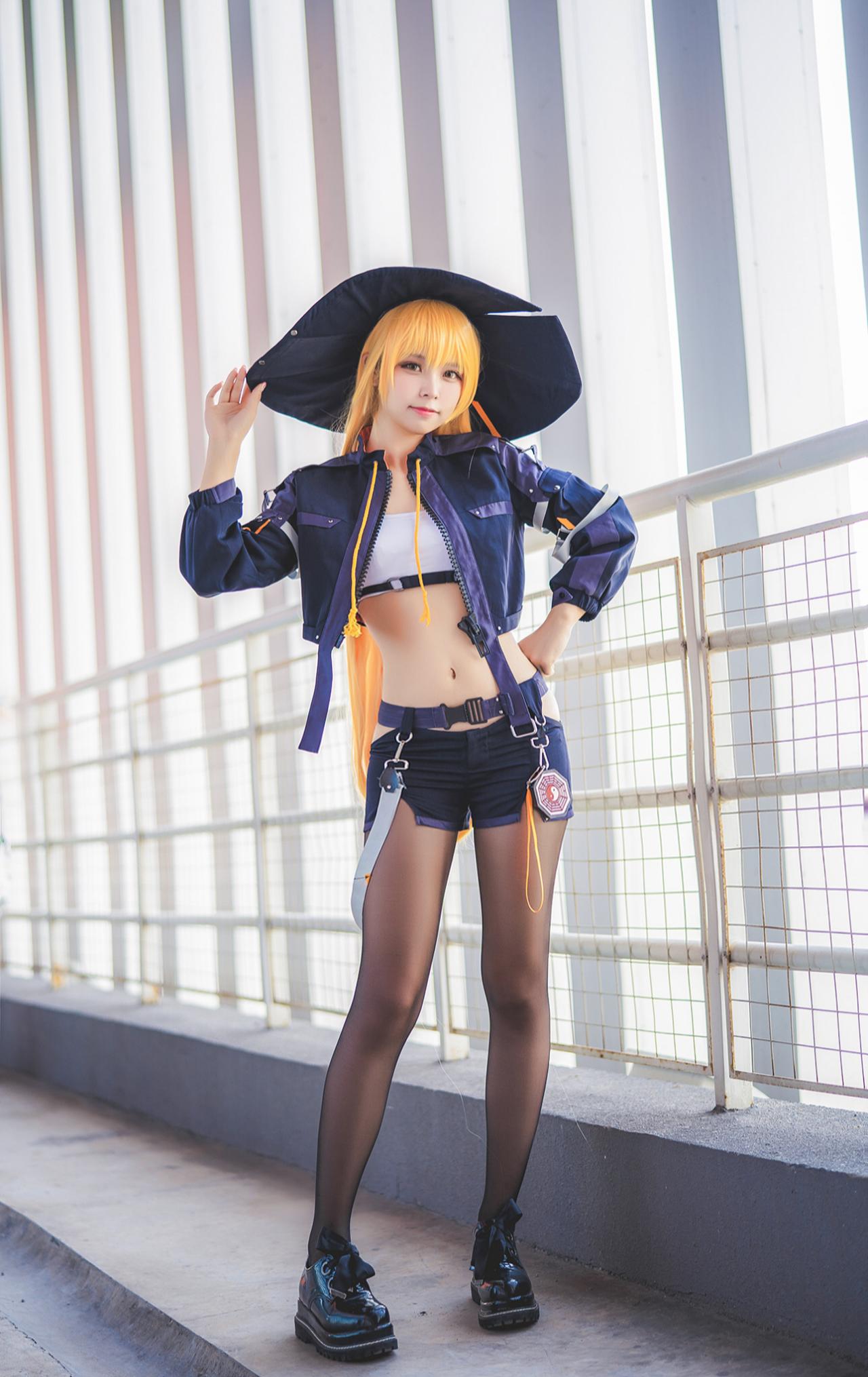 COS正片/黑丝之日COSER和画师纷纷嗮美图 真是美腿盛宴！